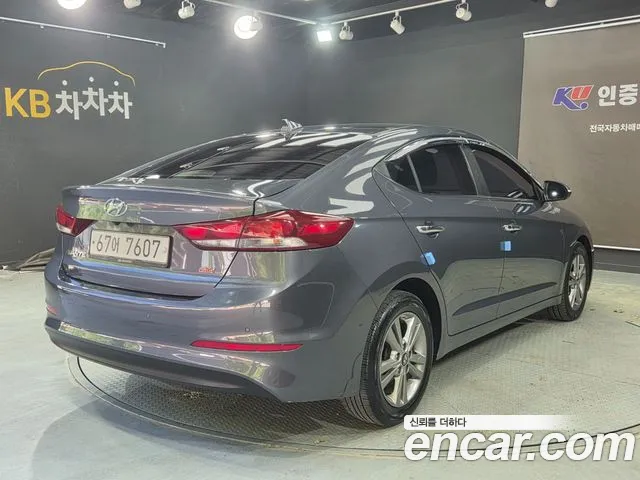 Hyundai AVANTE 2016 — фото 4
