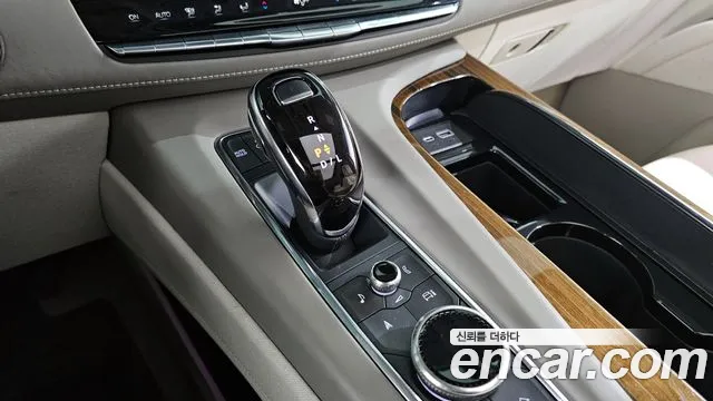 Cadillac Escalade 2022 — фото 12