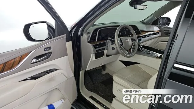 Cadillac Escalade 2022 — фото 13