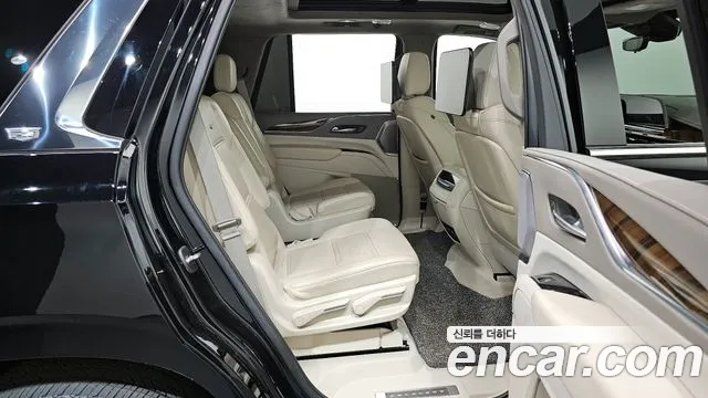 Cadillac Escalade 2022 — фото 18
