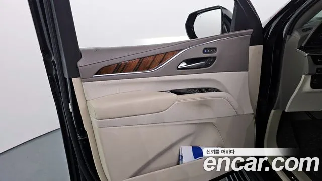 Cadillac Escalade 2022 — фото 14