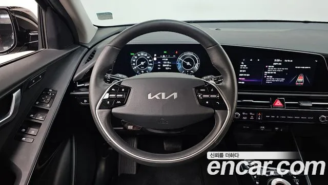 Kia Niro 2024 — фото 20