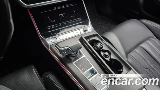 Audi A7 2020 — фото 12
