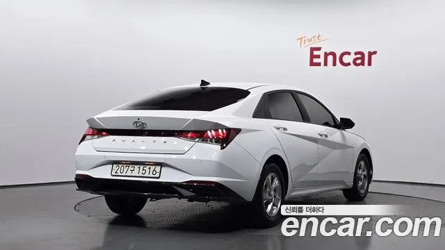 Hyundai AVANTE 2023 — фото 2