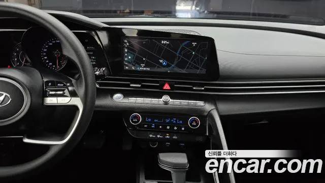 Hyundai AVANTE 2023 — фото 13