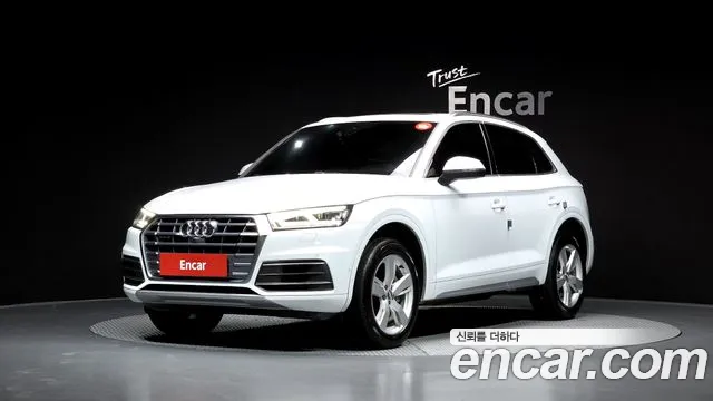 Audi Q5 2020 — фото 1