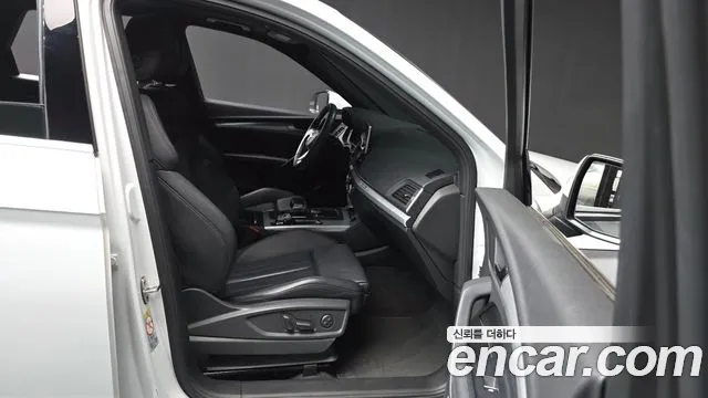 Audi Q5 2020 — фото 11