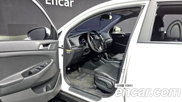 Hyundai Tucson 2017 — фото 10