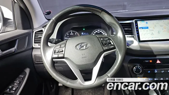 Hyundai Tucson 2017 — фото 12