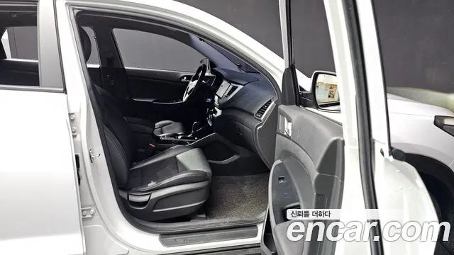 Hyundai Tucson 2017 — фото 15