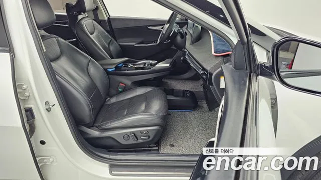 Kia EV6 2023 — фото 13
