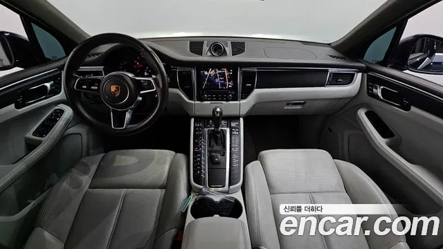 Porsche Macan 2018 — фото 7