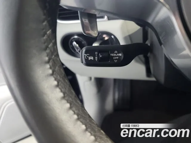 Porsche Macan 2018 — фото 14