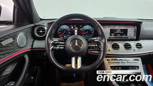 Mercedes-Benz E-Class 2021 — фото 19