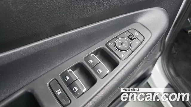 Hyundai Santafe 2020 — фото 18