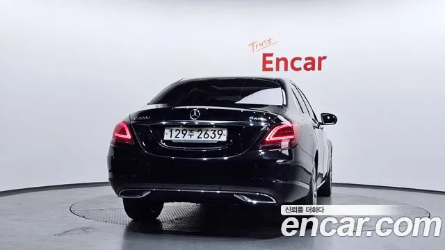 Mercedes-Benz C-Class 2020 — фото 4