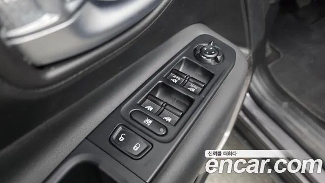Jeep Renegade 2021 — фото 13