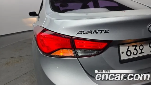 Hyundai AVANTE 2014 — фото 9