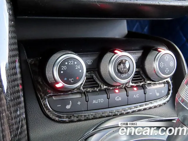 Audi R8 2011 — фото 19