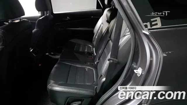 Kia Sorento 2018 — фото 16