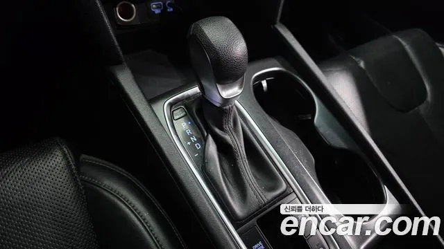 Hyundai Santafe 2019 — фото 12