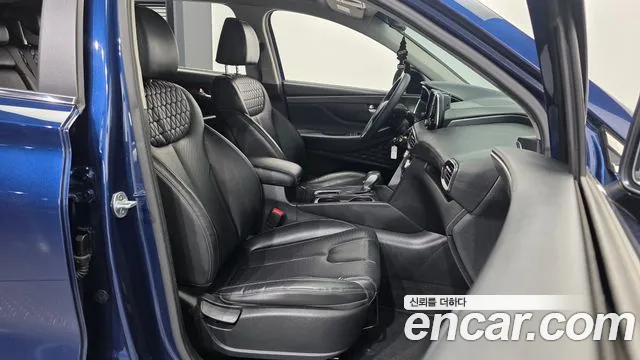 Hyundai Santafe 2019 — фото 17