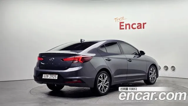 Hyundai AVANTE 2019 — фото 2