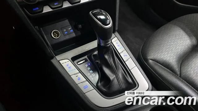 Hyundai AVANTE 2019 — фото 12