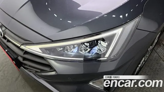 Hyundai AVANTE 2019 — фото 8