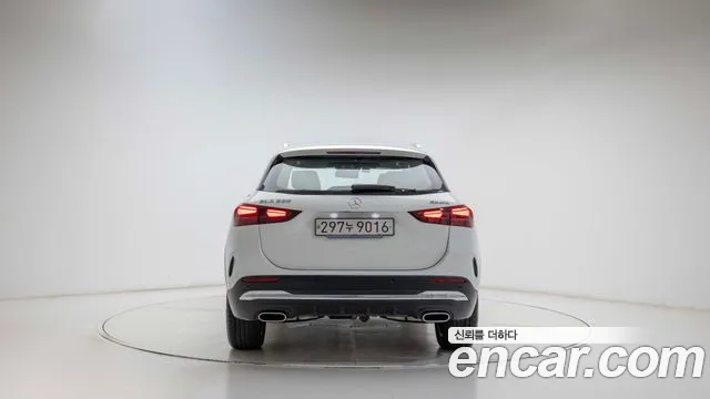 Mercedes-Benz GLA-Class 2025 — фото 4