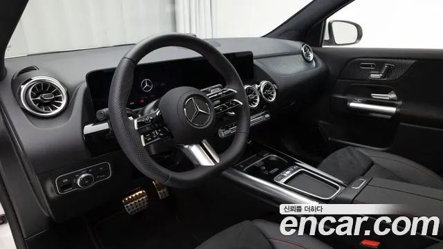 Mercedes-Benz GLA-Class 2025 — фото 11