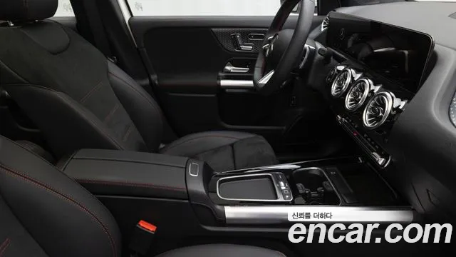 Mercedes-Benz GLA-Class 2025 — фото 14