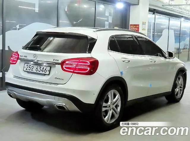 Mercedes-Benz GLA-Class 2015 — фото 4