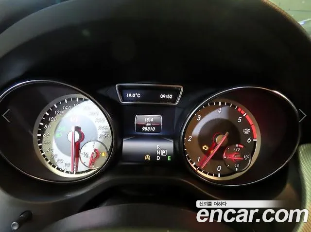 Mercedes-Benz GLA-Class 2015 — фото 9