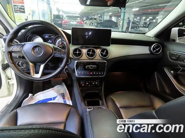 Mercedes-Benz GLA-Class 2015 — фото 10