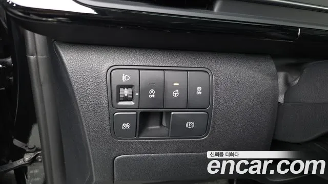 Hyundai Staria 2025 — фото 13