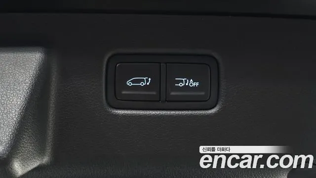 Hyundai Staria 2025 — фото 20