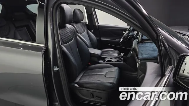 Hyundai Santafe 2019 — фото 18