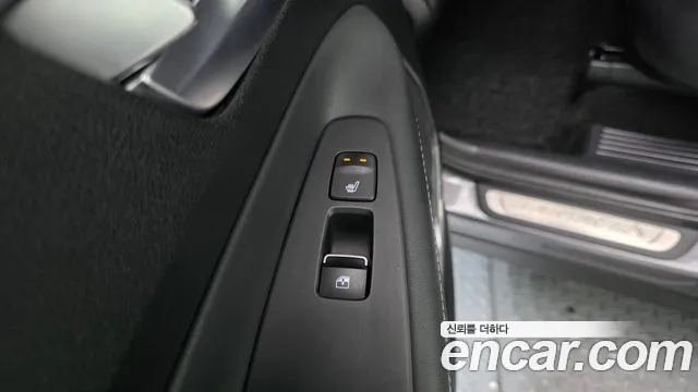 Hyundai Santafe 2019 — фото 25