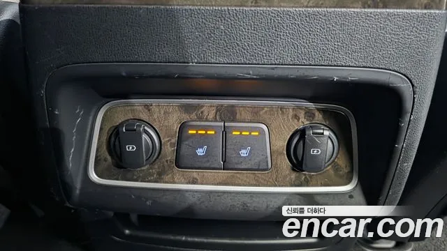 Hyundai Starex 2019 — фото 26