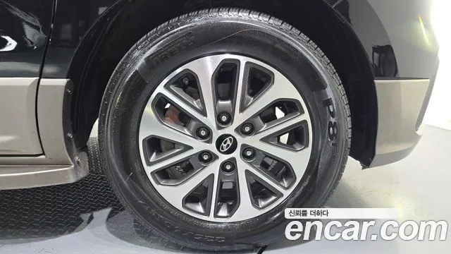 Hyundai Starex 2019 — фото 7