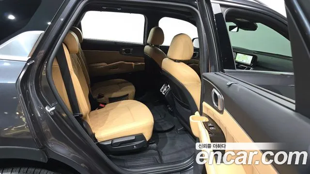 Kia Sorento 2022 — фото 18