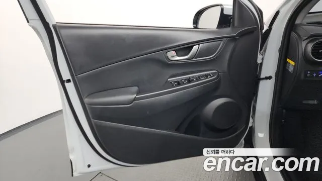 Hyundai Kona 2020 — фото 14
