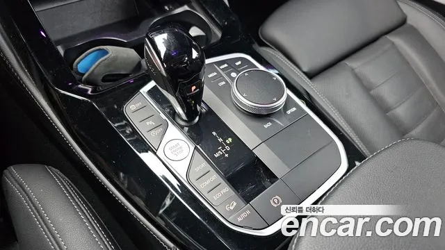 BMW X4 2022 — фото 9