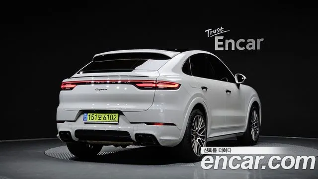 Porsche Cayenne 2023 — фото 2