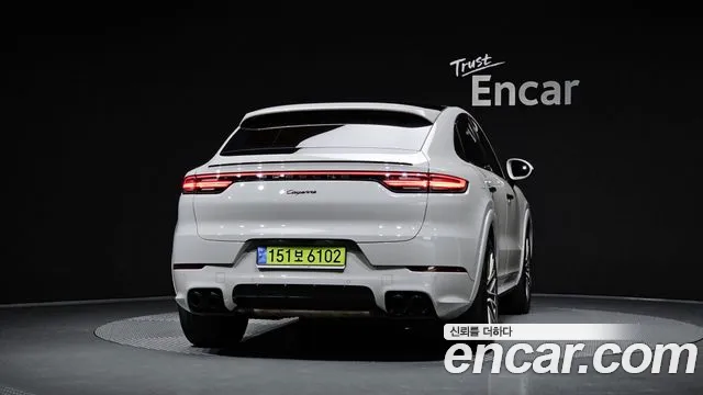 Porsche Cayenne 2023 — фото 4