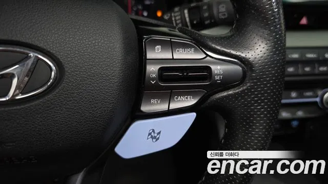 Hyundai Veloster 2019 — фото 23