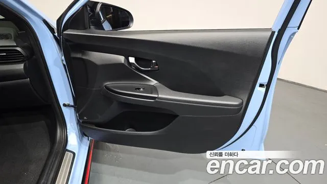 Hyundai Veloster 2019 — фото 15