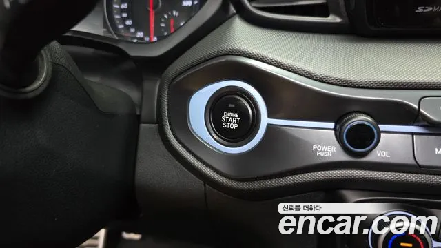 Hyundai Veloster 2019 — фото 16