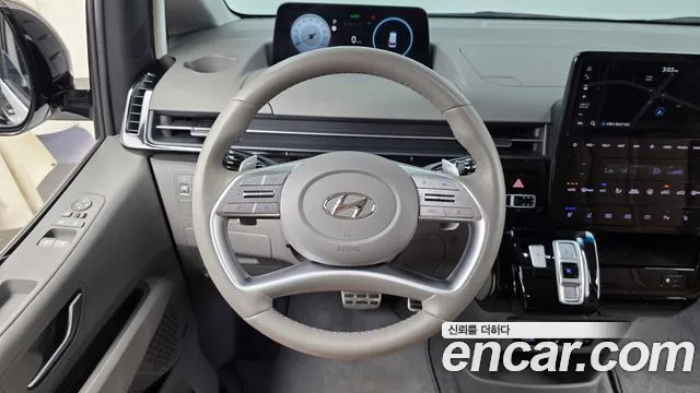Hyundai Staria 2024 — фото 13